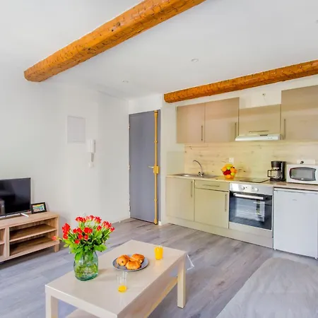 Studio Bazeilles By Interhome *